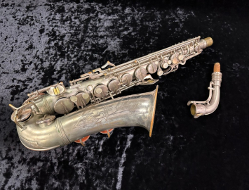 Vintage C.G. Conn 'Transitional' 6M Naked Lady Alto Saxophone in Silver Plate, Serial #256578